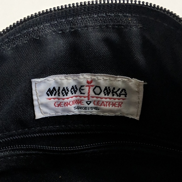 ❗SOLD❗Minnetonka Grey Suede Fringe Crossbody Bag - Picture 7 of 8